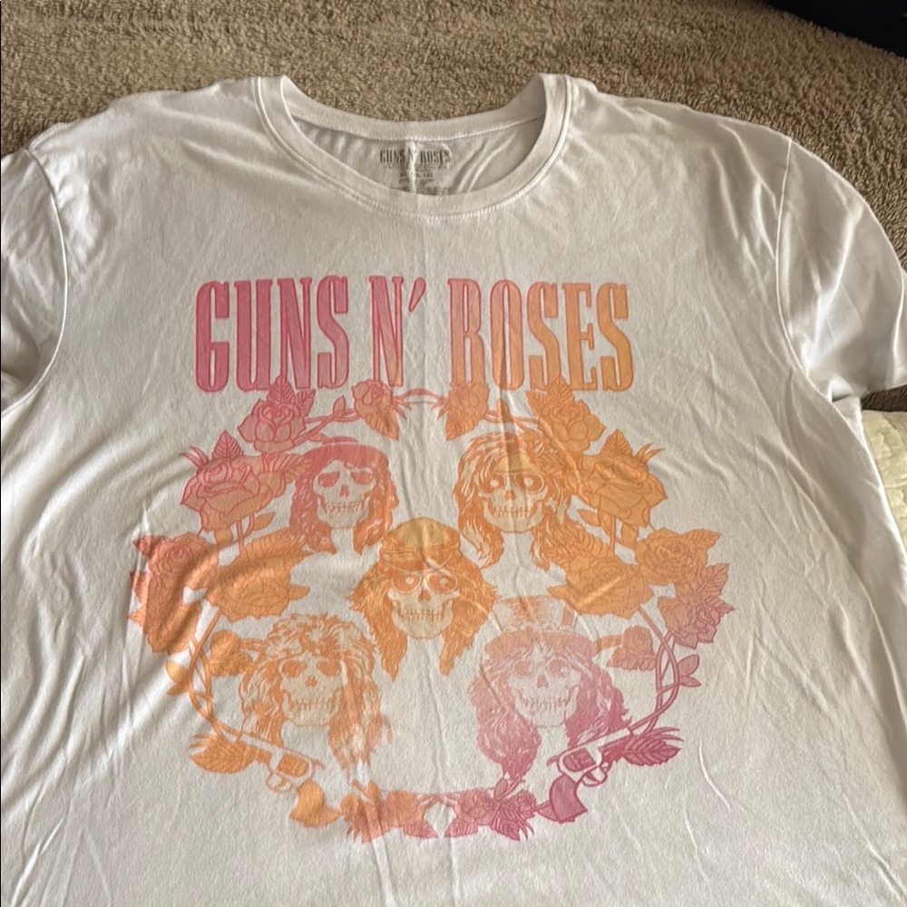 Guns N' Roses Graphic Tee